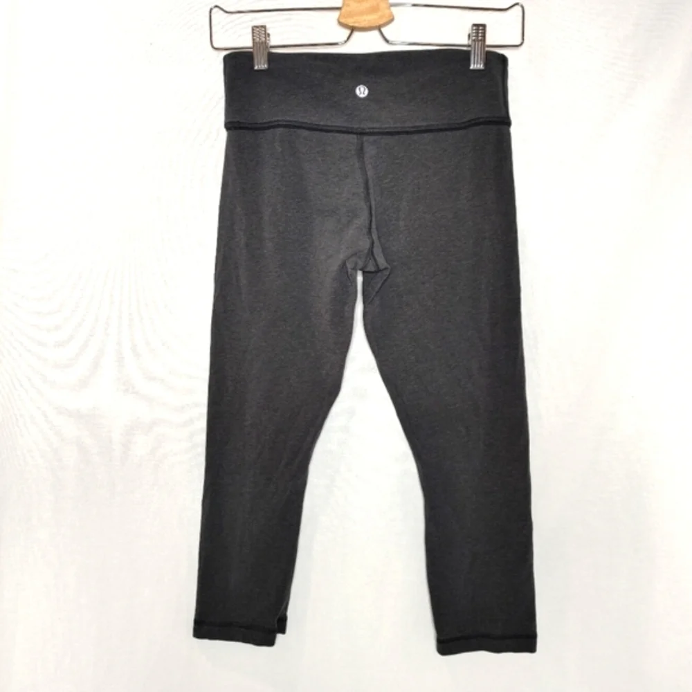 lululemon athletica pre owned
